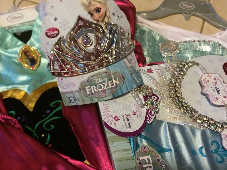 Frozen Costumes Giveaway 