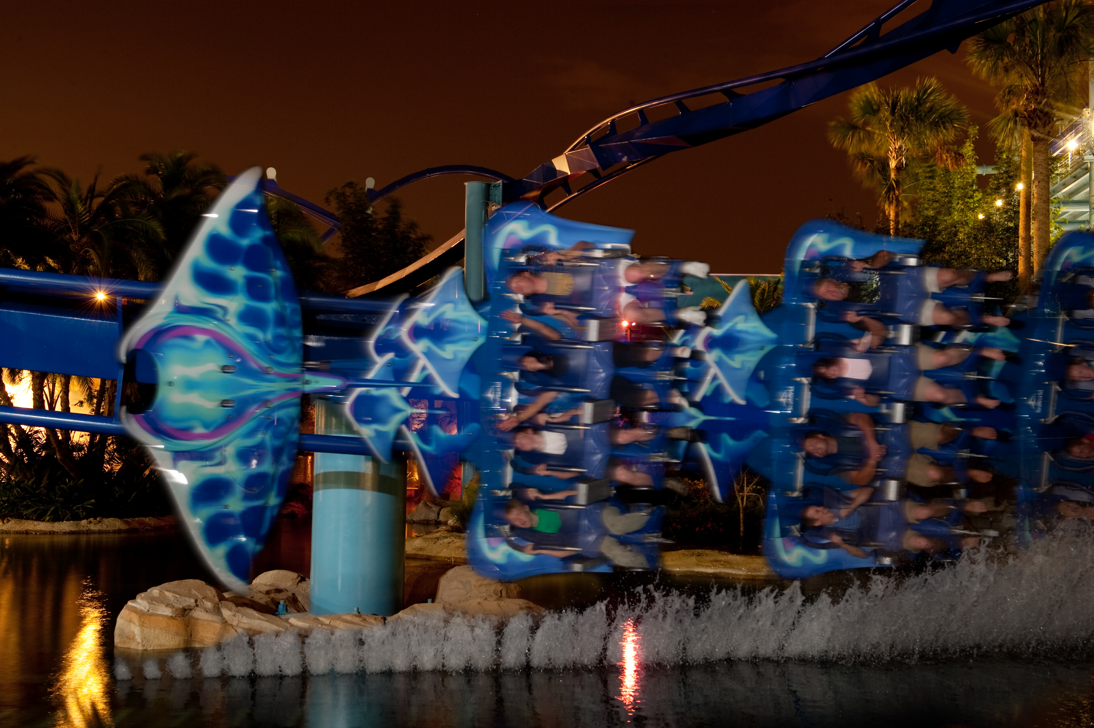SeaWorld Orlando Summer Nights Manta at Night