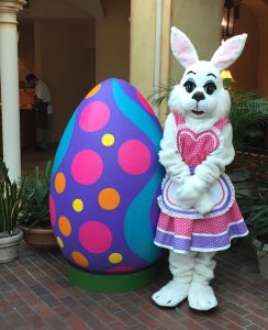 Gaylord Palms Easter 2017 - Easter Bunny Villa de Flora